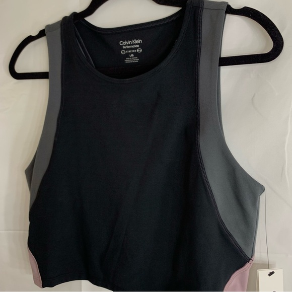 NWT Calvin Klein Performance Colorblock Crop Top, size L - Picture 6 of 10
